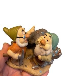 Disney The Classic Collection Snow White Seven Dwarfs Mining Figurine